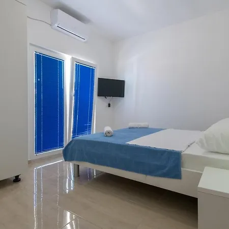 Doris Apartment *