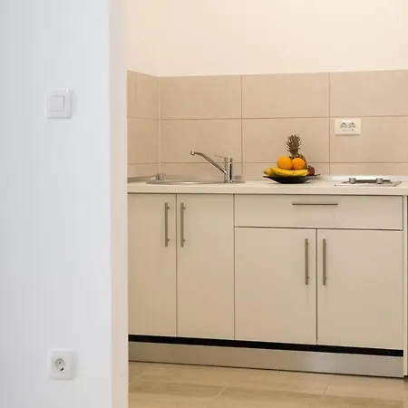 Doris 公寓 内乌姆