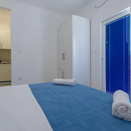 Doris Apartment